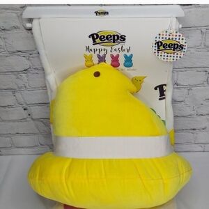 'PEEPS' PLUSHIE PILLOW & THROW BLANKET SET w/LIMITED-EDITION PEEPS WOOD HANGER